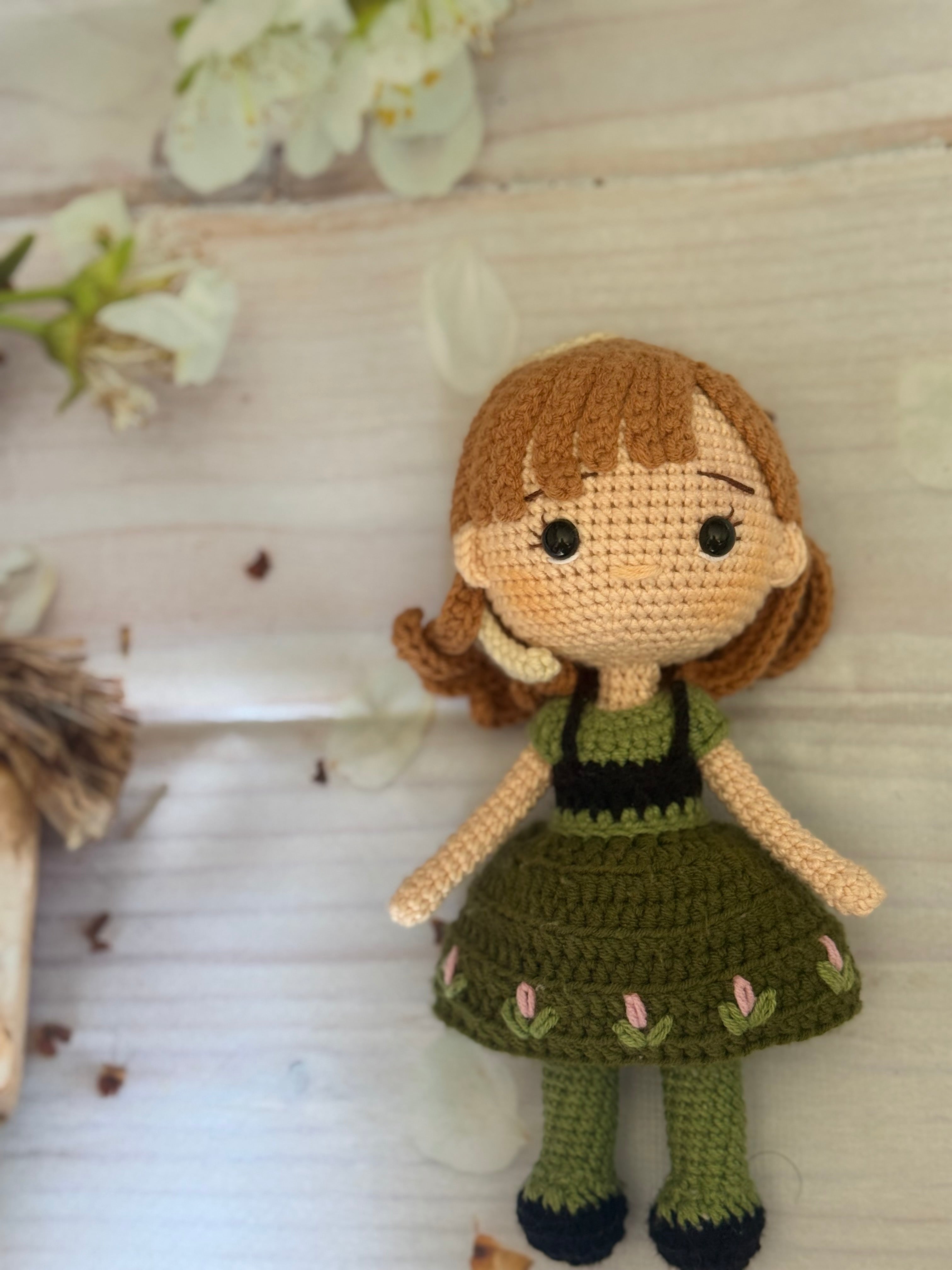 Sister Princess Amigurumi Doll
