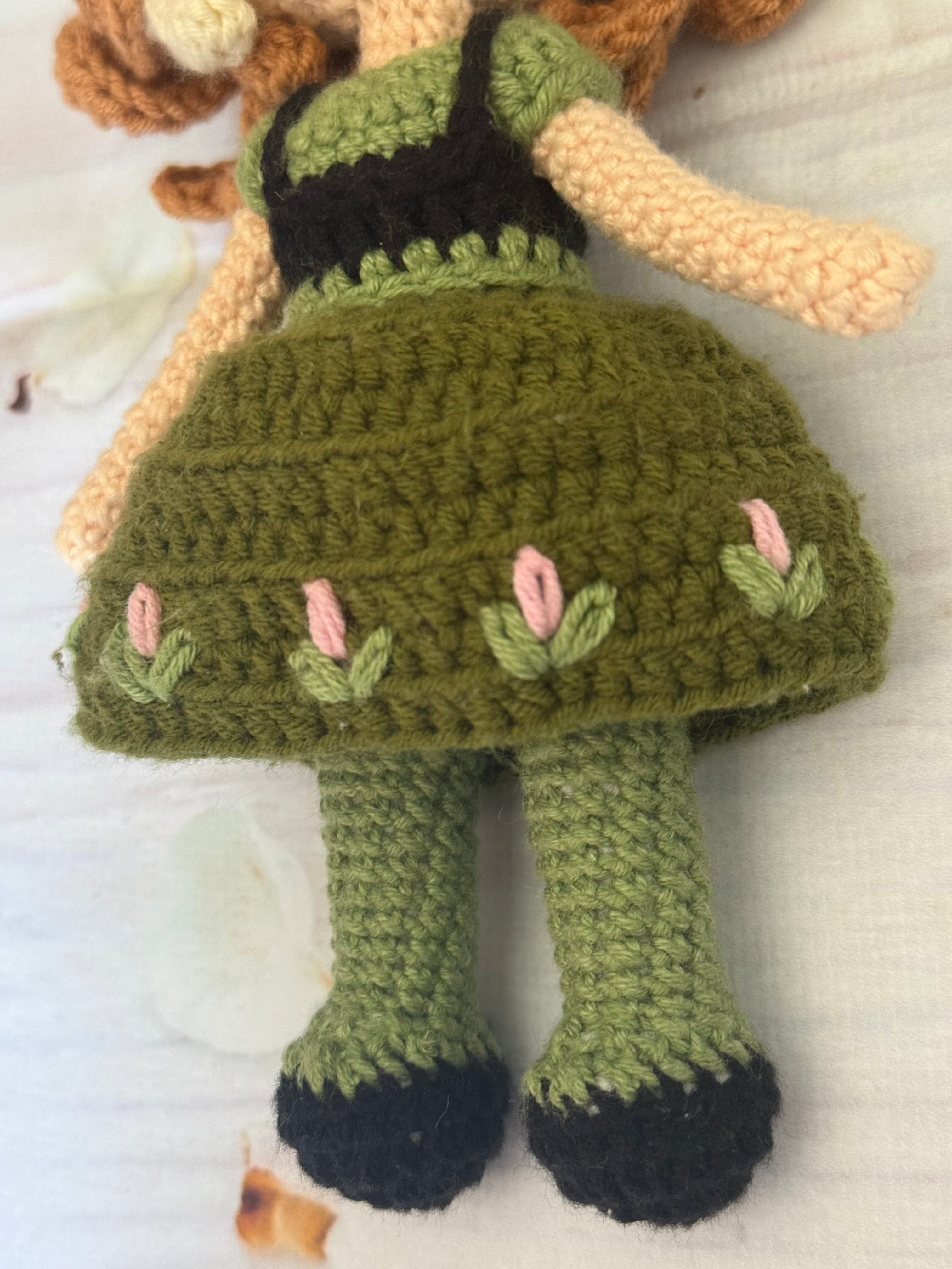 Sister Princess Amigurumi Doll