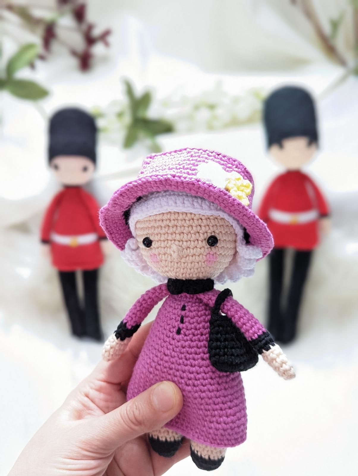 Crochet Queen Elizabeth Amigurumi Doll