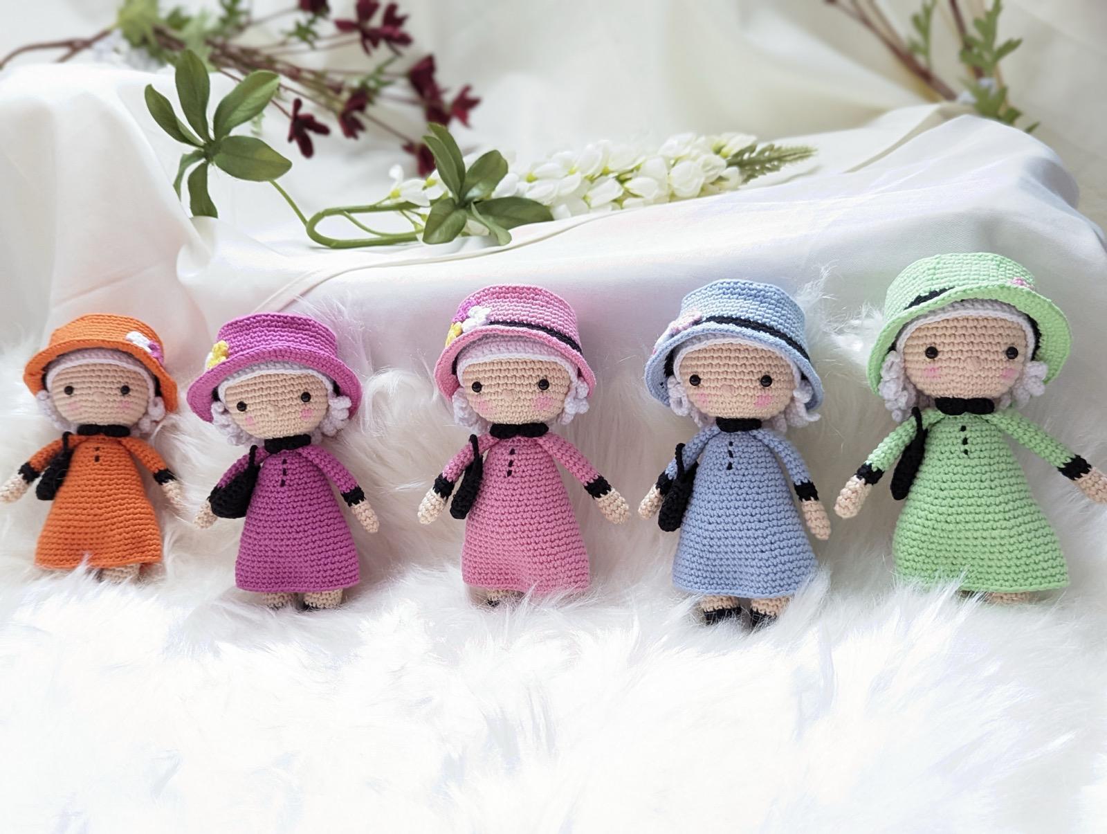 Crochet Queen Elizabeth Amigurumi Doll
